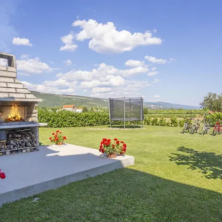 Oasis By Interhome Holiday home Donji Prolozac