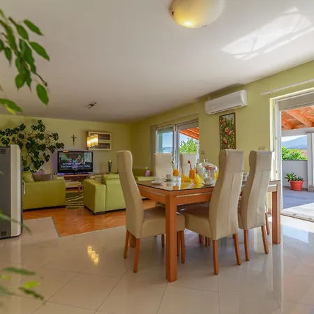 Holiday home Oasis By Interhome Donji Prolozac